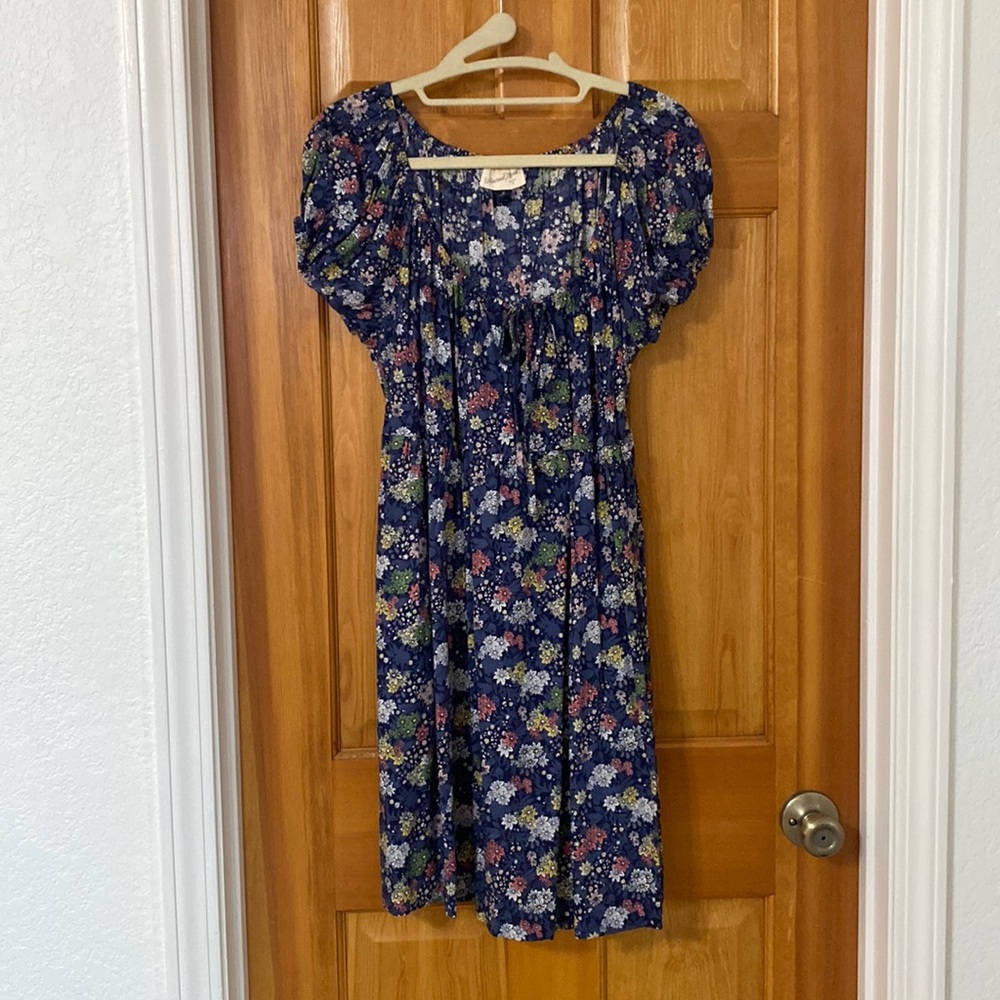 Universal Thread Blue Floral Babydoll dress